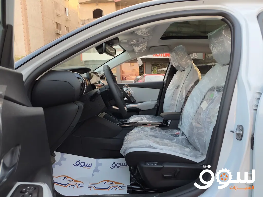 Citroen C4 2027 - سيارة جديدة للبيع في مصر - Image 5